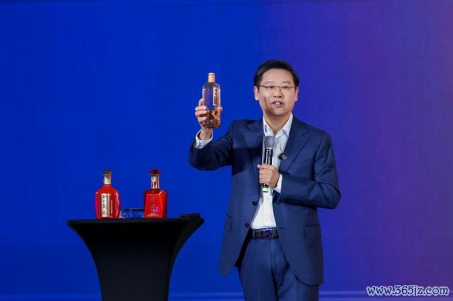 215万东说念主不雅看！吴向东直播共享“鲜为东说念主知”的湖湘文化
